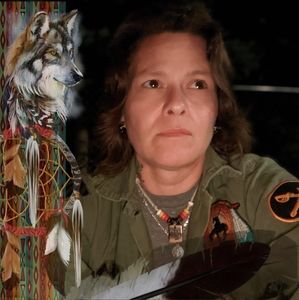 Meet your Posher, Em